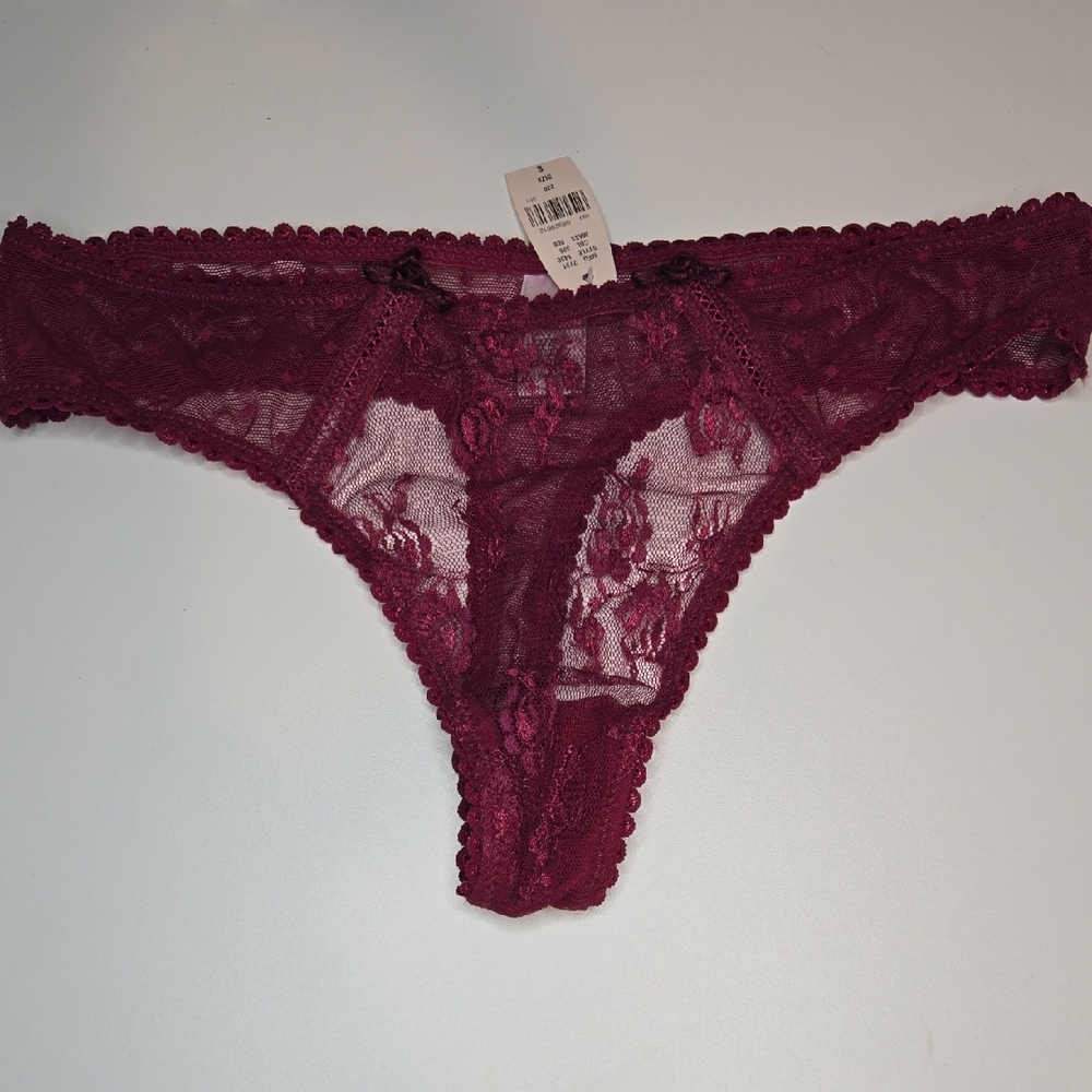 Victoria's Secret Vintage Very Sexy Lace Thong Sz Small F